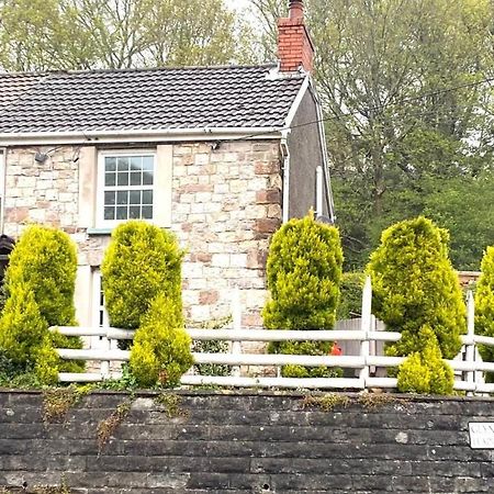 2-Bed Cottage In In Welsh Valley Nr Swansea Exterior photo